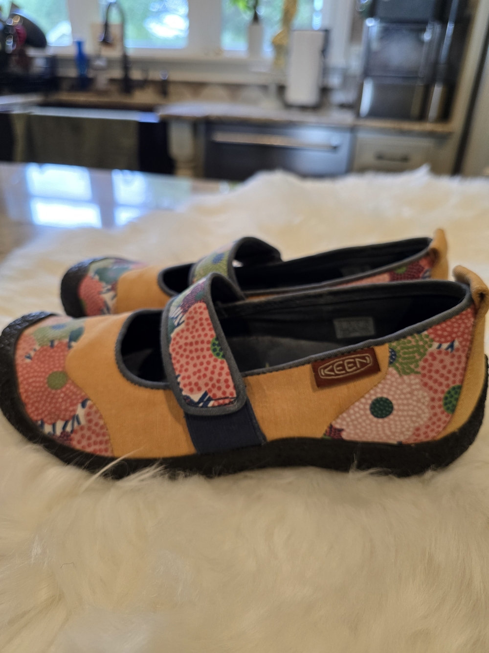 KEEN Women's Floral Mary Jane Casual Shoes W Size 7.5